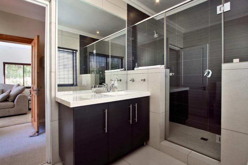 4 Bedroom Property for Sale in Bakoven Western Cape